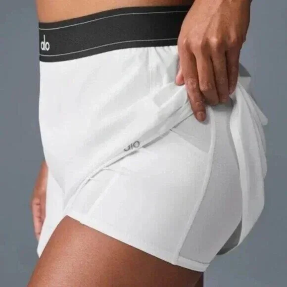 Alo Yoga Match Point Tennis Skirt & Size Small & White Color NWOT - Picture 2 of 6